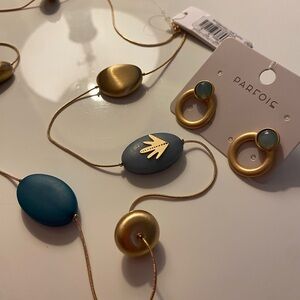 Parfois brushed Gold strand necklace and Blue stone Earrings